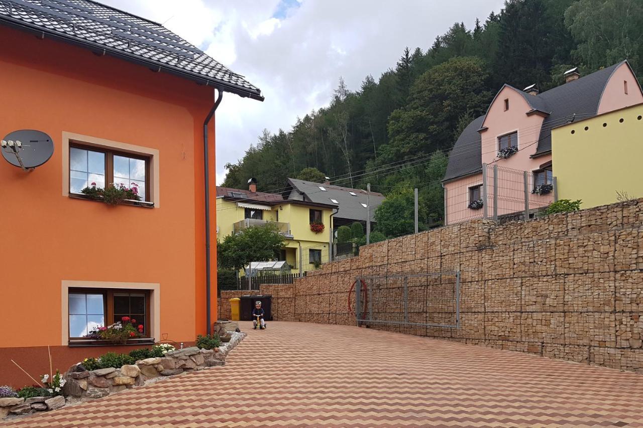 Apartments Kalyn Svoboda nad Upou Ngoại thất bức ảnh