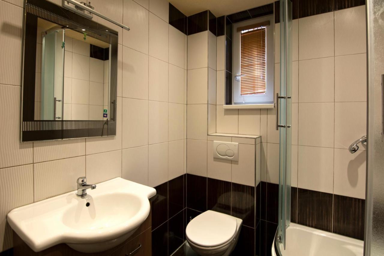 Apartments Kalyn Svoboda nad Upou Ngoại thất bức ảnh